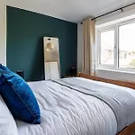3 Bedroom Spacious 10 Mins Walk From Hospital Casa vacanze Middlesbrough